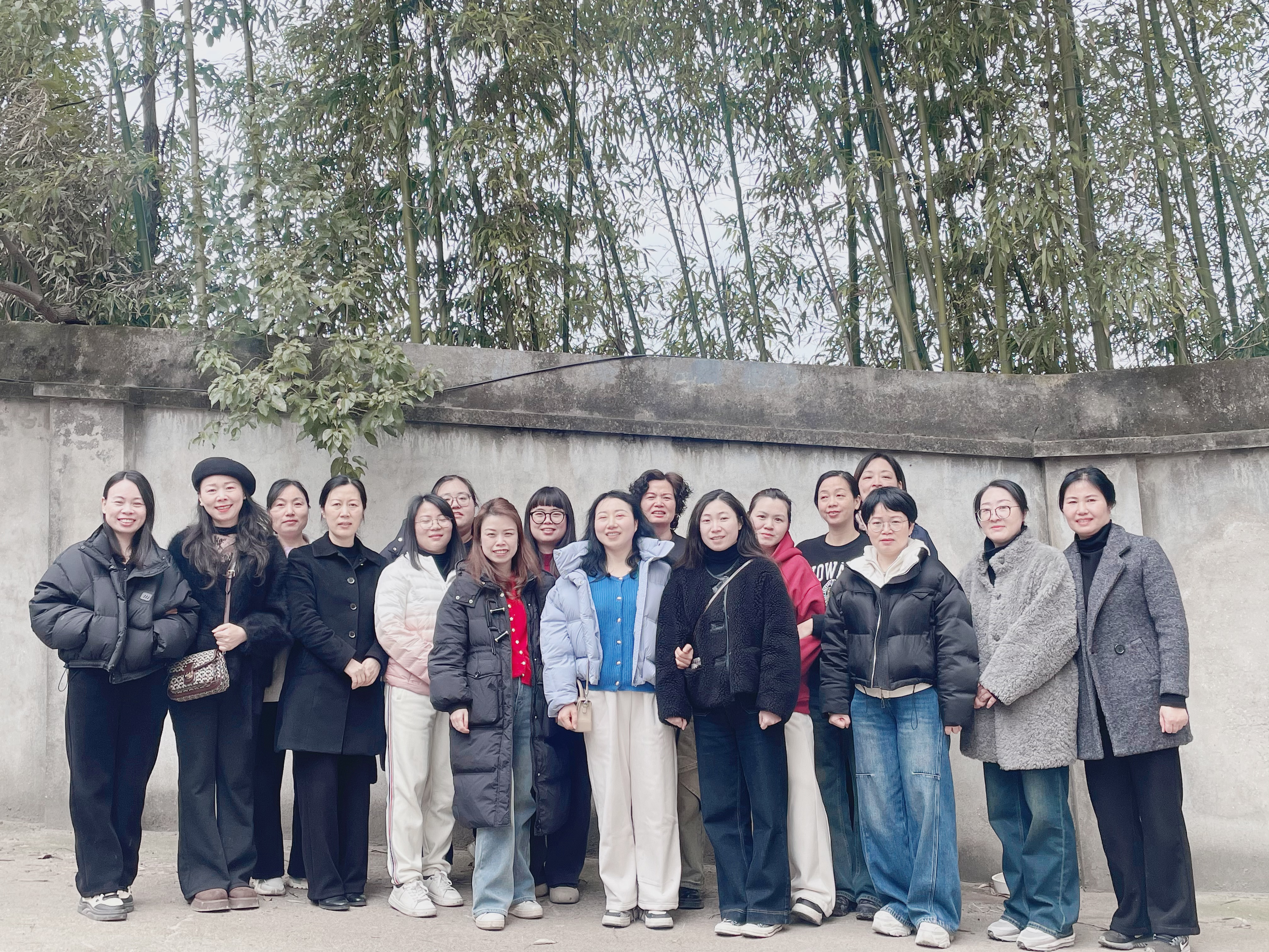 1741569699179374.jpg 82580352b107062599eea2c29a4364d.jpg